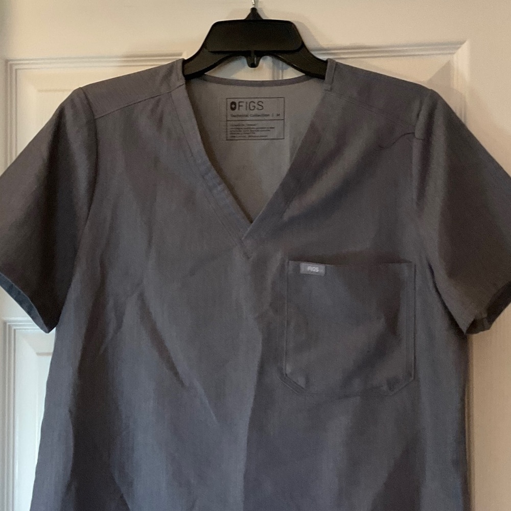 Figs Womens V-Neck Top in Slate